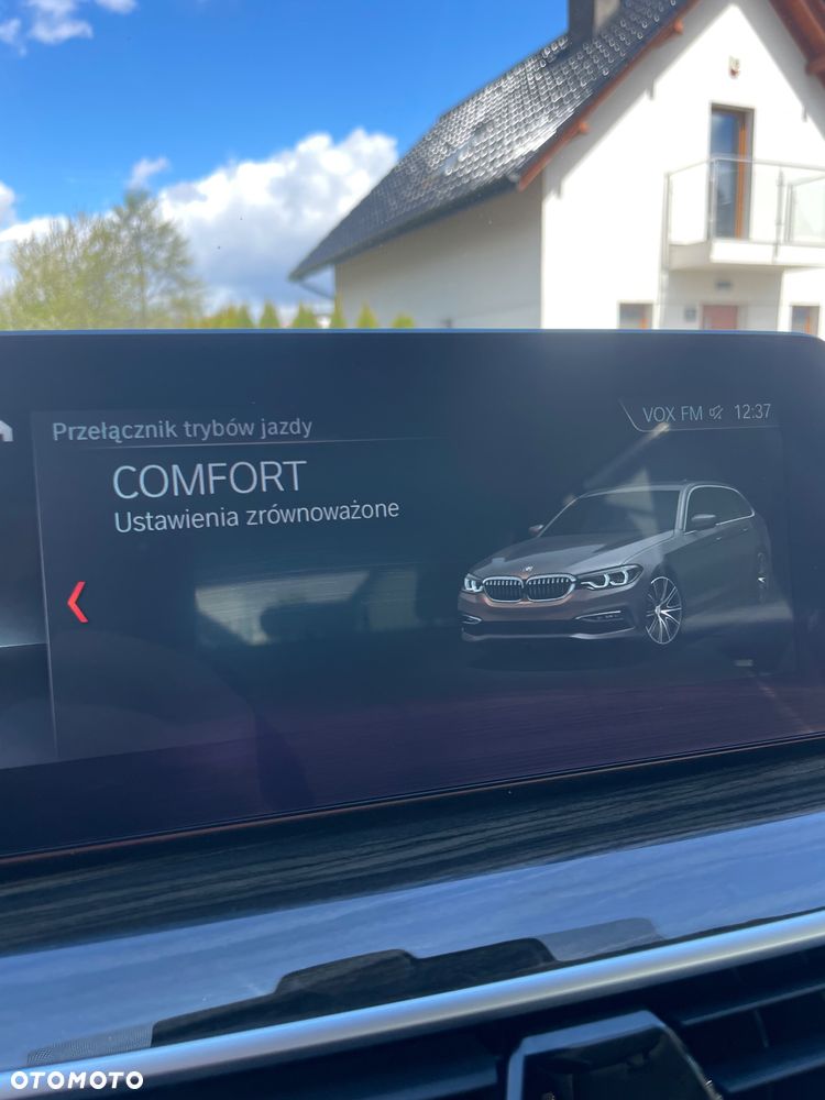 BMW Seria 5 520d xDrive Luxury Line - 17