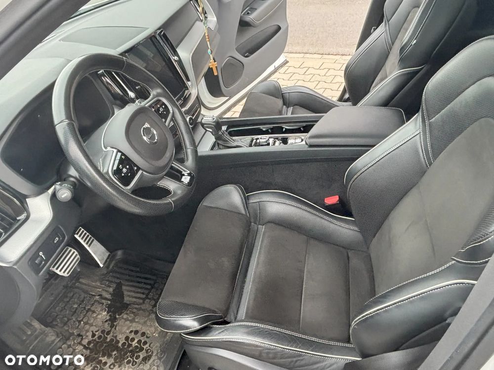 Volvo XC 60 T5 AWD Geartronic RDesign - 15