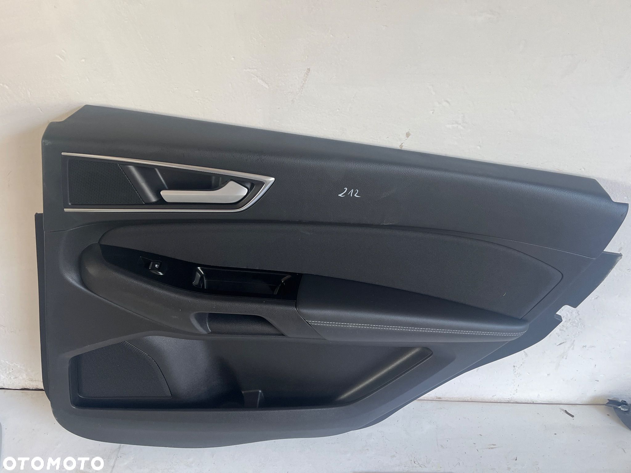 S-MAX MK2 TAPICERKA BOCZEK DRZWI PRAWY TYŁ TYLNY EM2B-R27630-A - 1