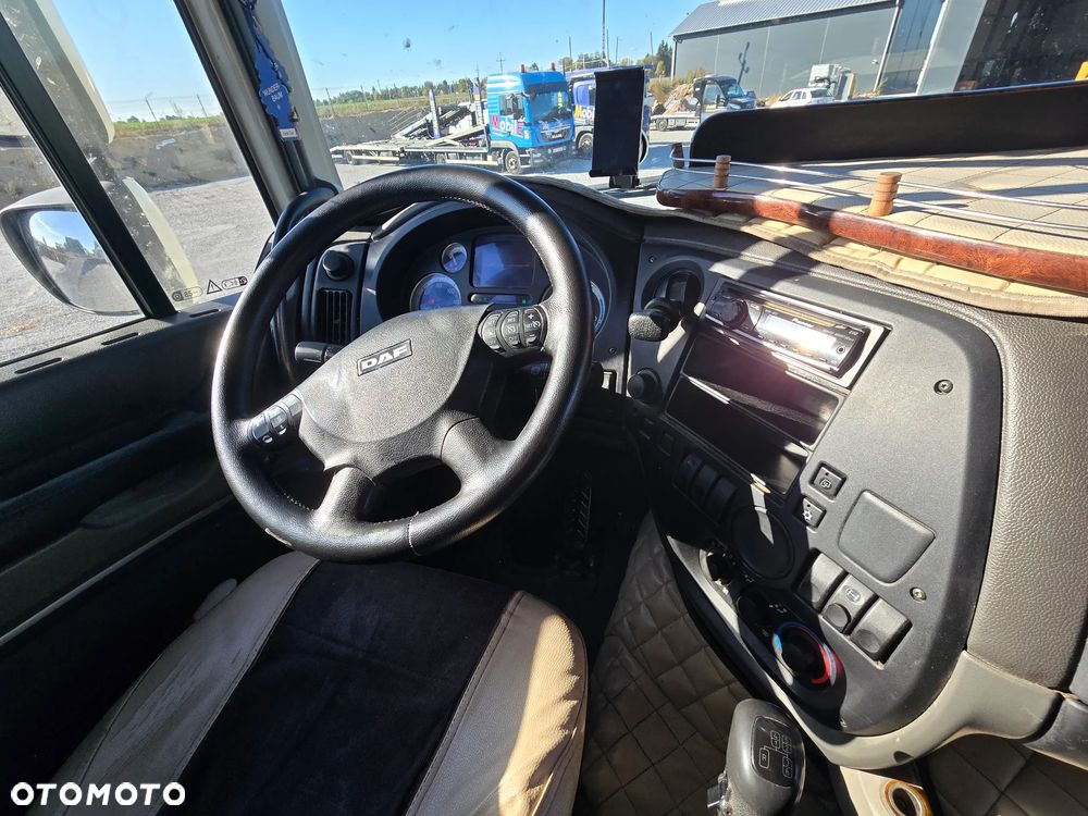 DAF XF 105 460 + Schmitz Cargobull 26.5m3 - 24