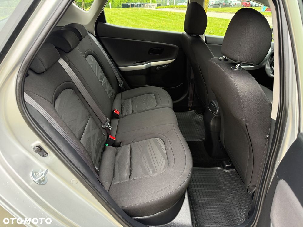 Kia Ceed 1.4 CVVT - 22