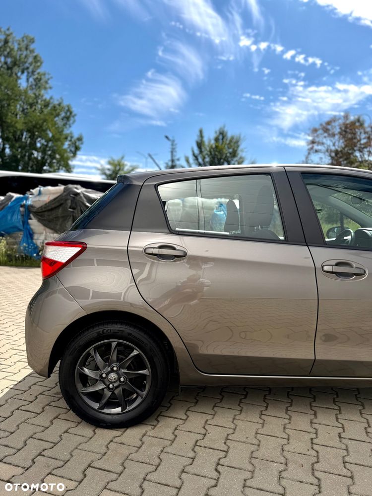 Toyota Yaris 1.5 Active - 16