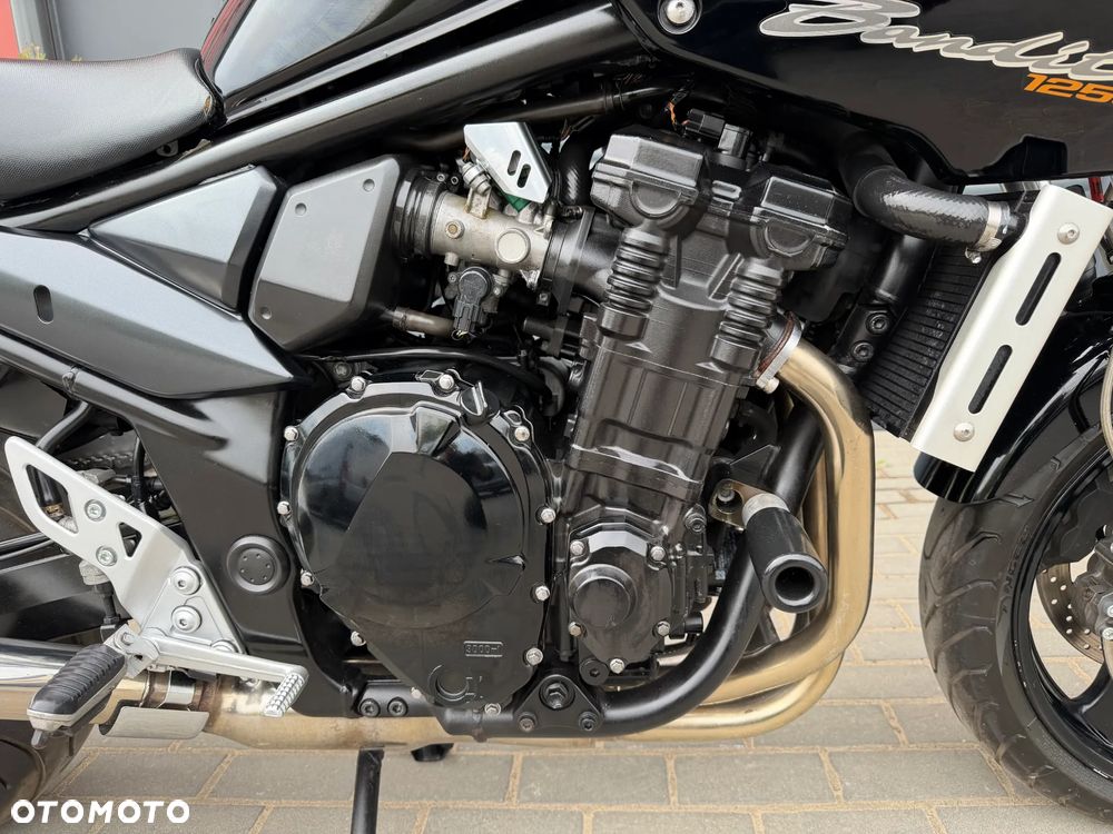 Suzuki Bandit - 30
