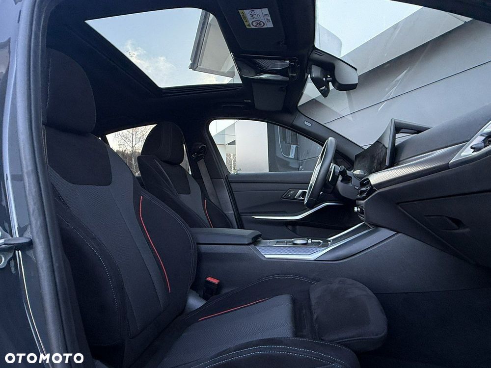 BMW Seria 3 320d xDrive M Sport - 8