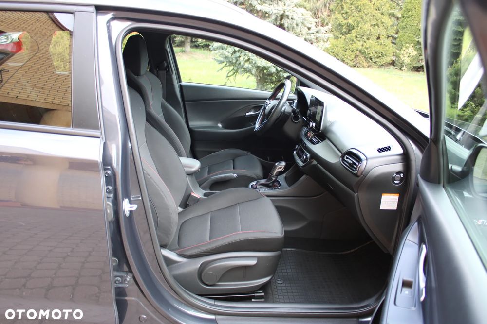 Hyundai i30 1.5 T-GDI 48V-Hybrid DCT N-Line - 23