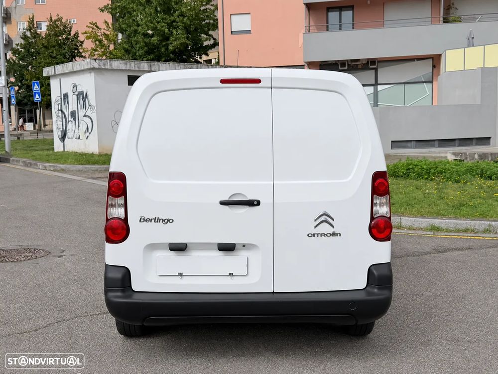 Citroën BERLINGO 1.6 HDI 90 CV - LONGA - 3 LUGARES - 17