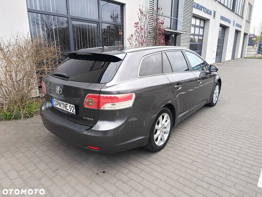 Toyota Avensis 2.0 Sol plus - 5