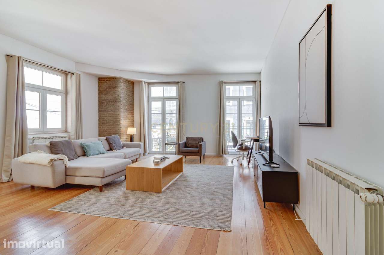 T2 de charme com 105m² na Baixa-Chiado | Rua da Misericórdia | Pronto - Grande imagem: 3/25