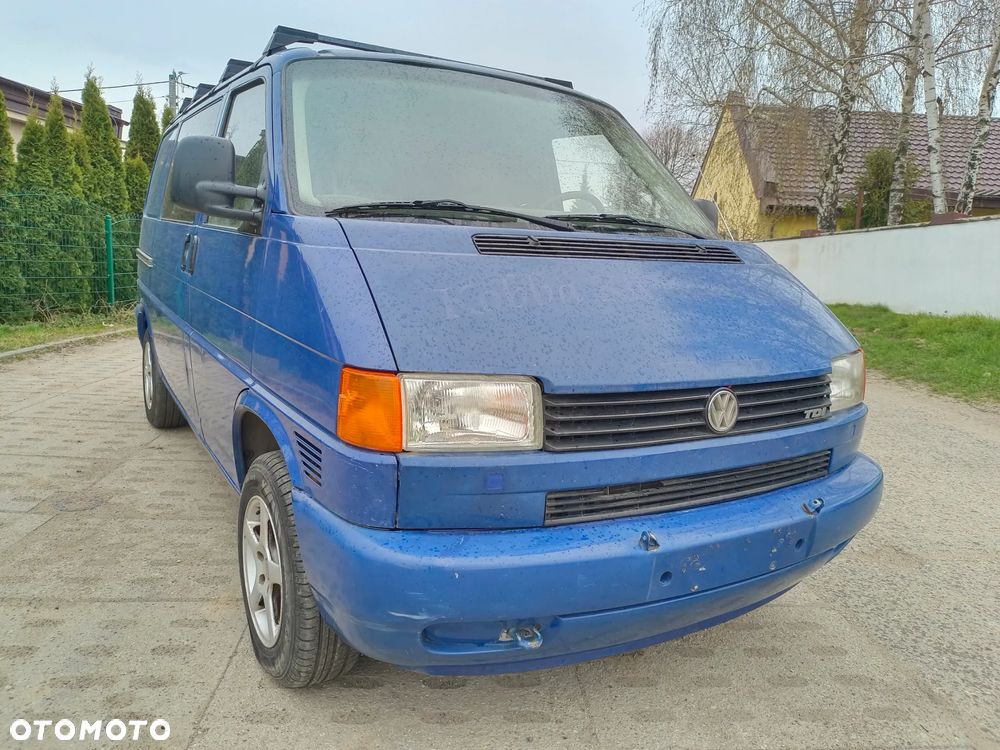Volkswagen Transporter - 1