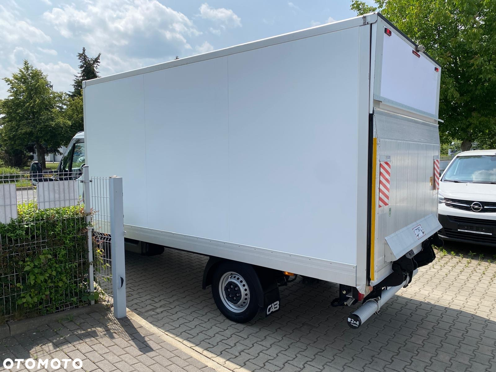 Iveco DAILY 35-160 HI-MATIC CHŁODNIA 8EP THERMO KING V300 MAX WINDA ZEPRO - 17