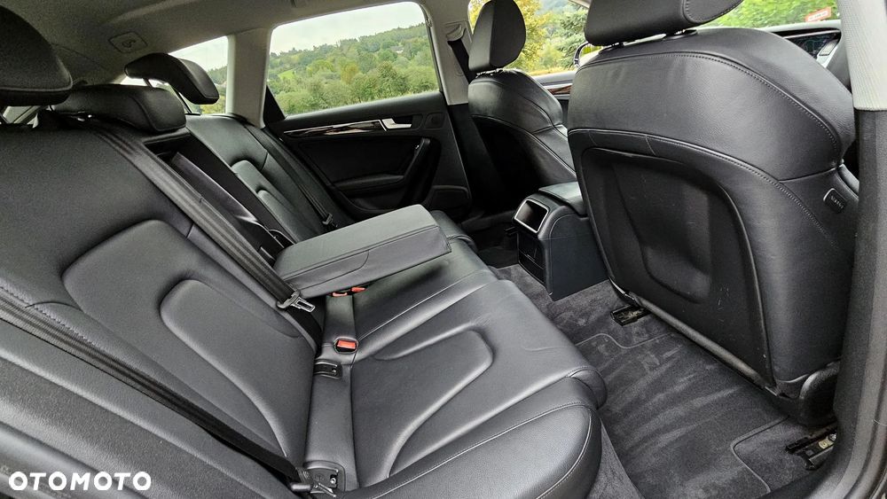 Audi A4 Avant 2.0 TDI DPF clean diesel quattro S tronic S line Sportpaket - 25