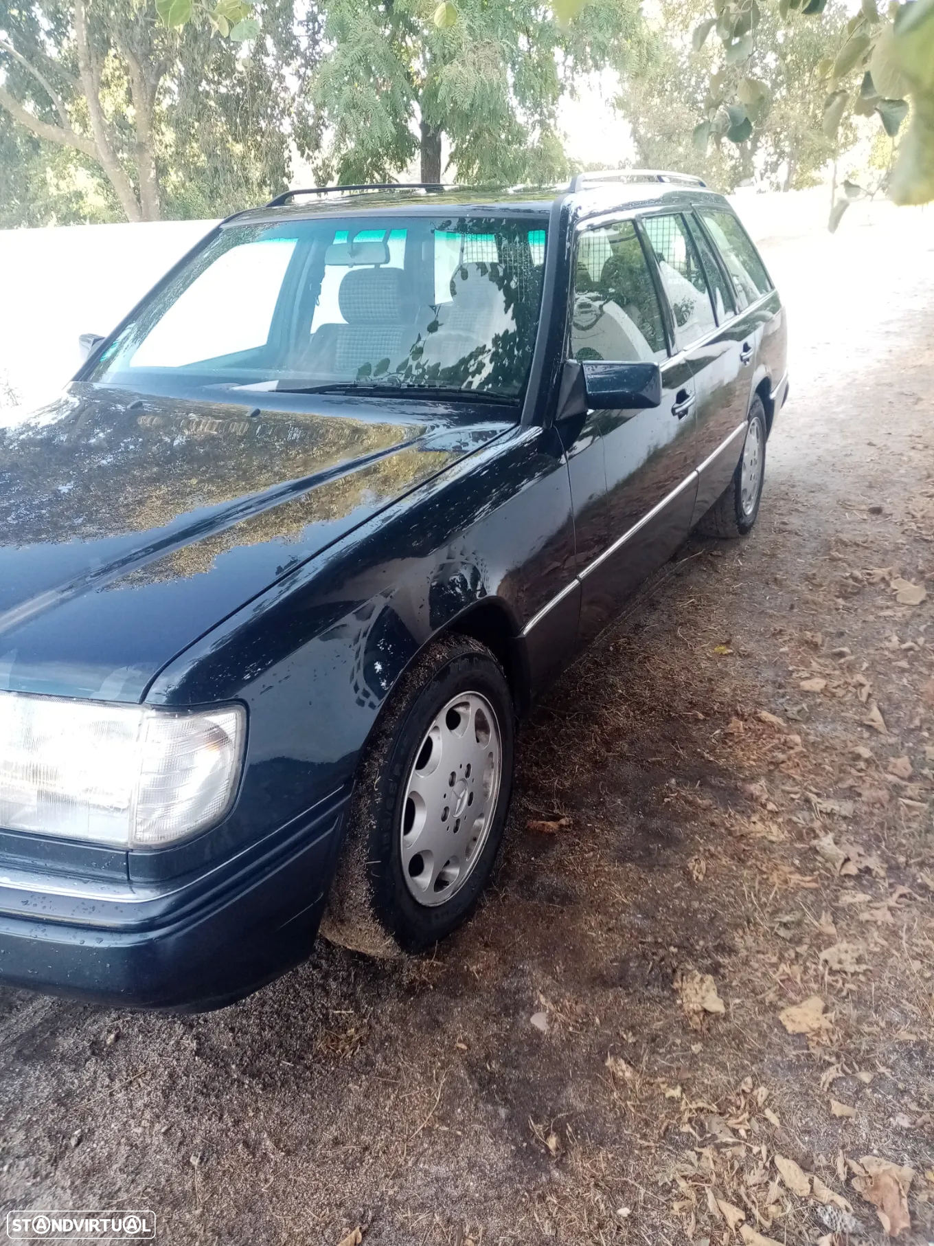 Mercedes-Benz 250 TD - 2