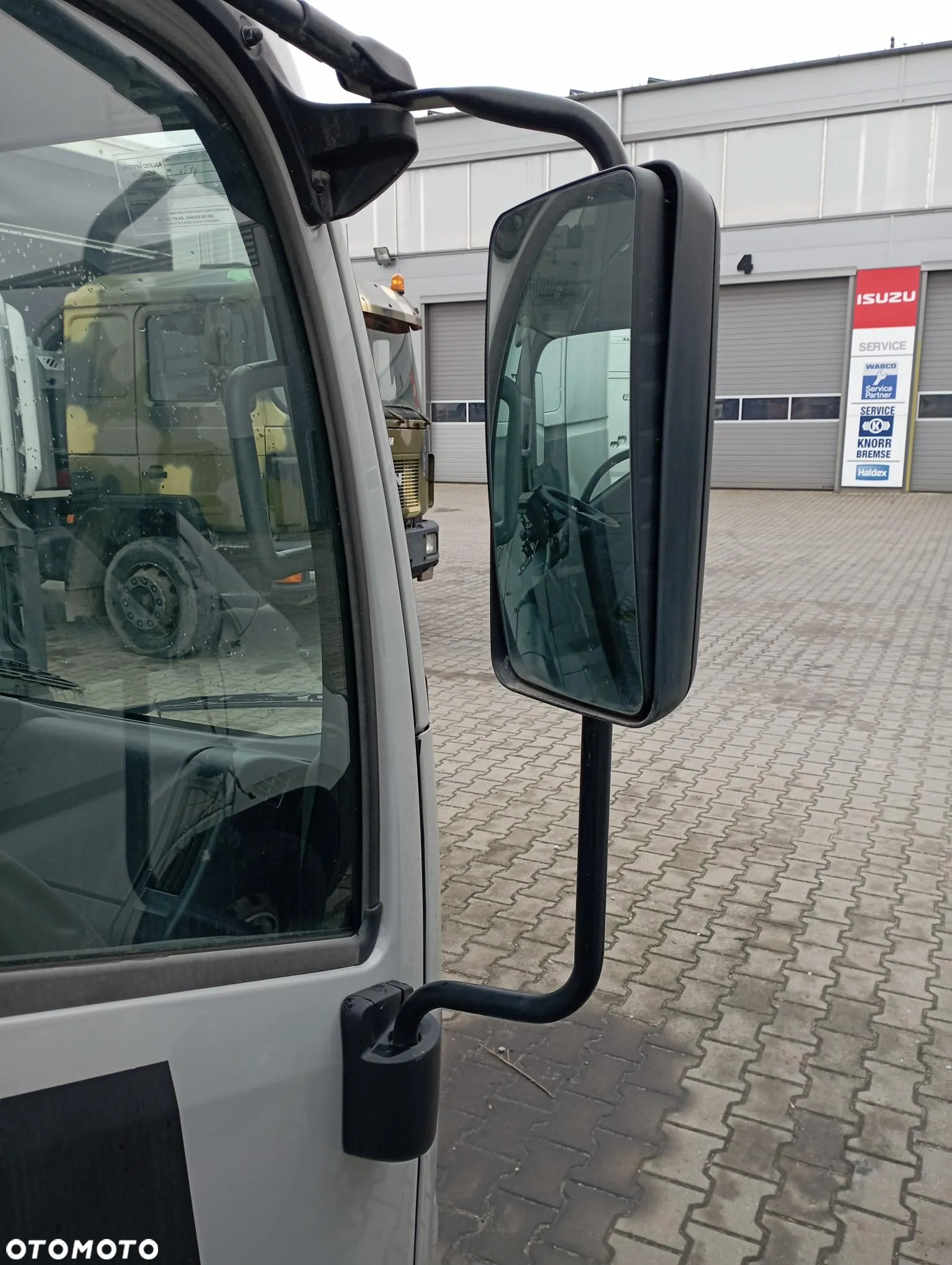 SZTYCA i LUSTERKO Isuzu serii N NPR NQR M L - 20