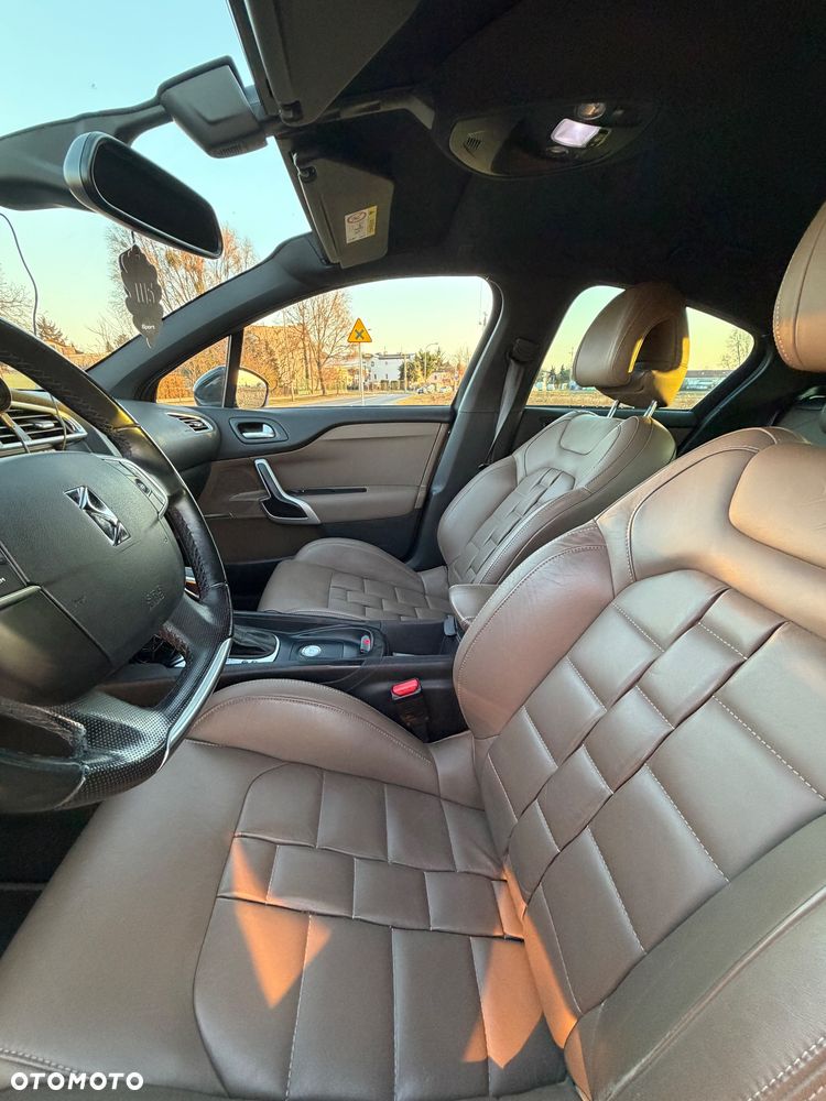 DS Automobiles DS 4 - 11