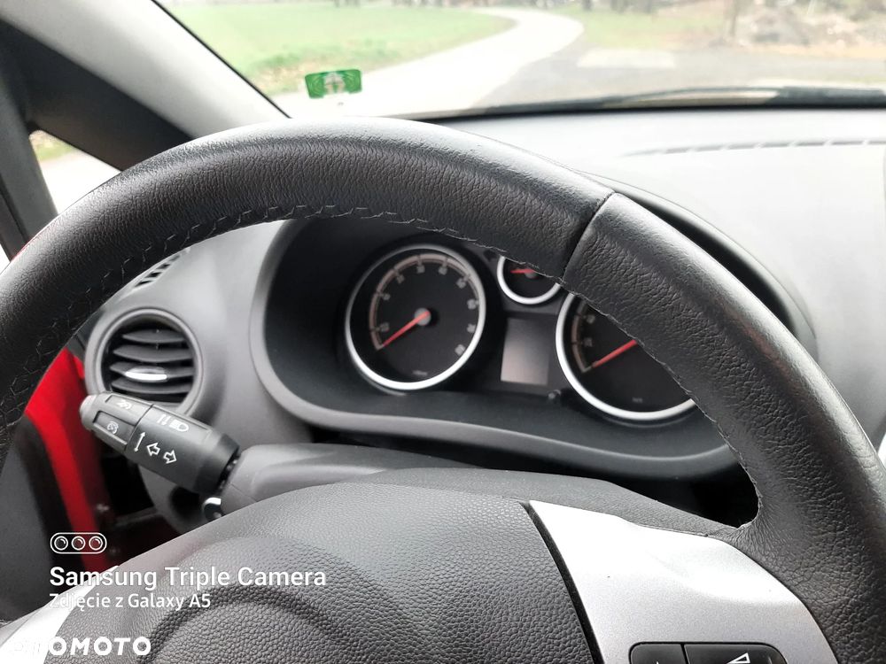 Opel Corsa 1.4 16V Active - 26