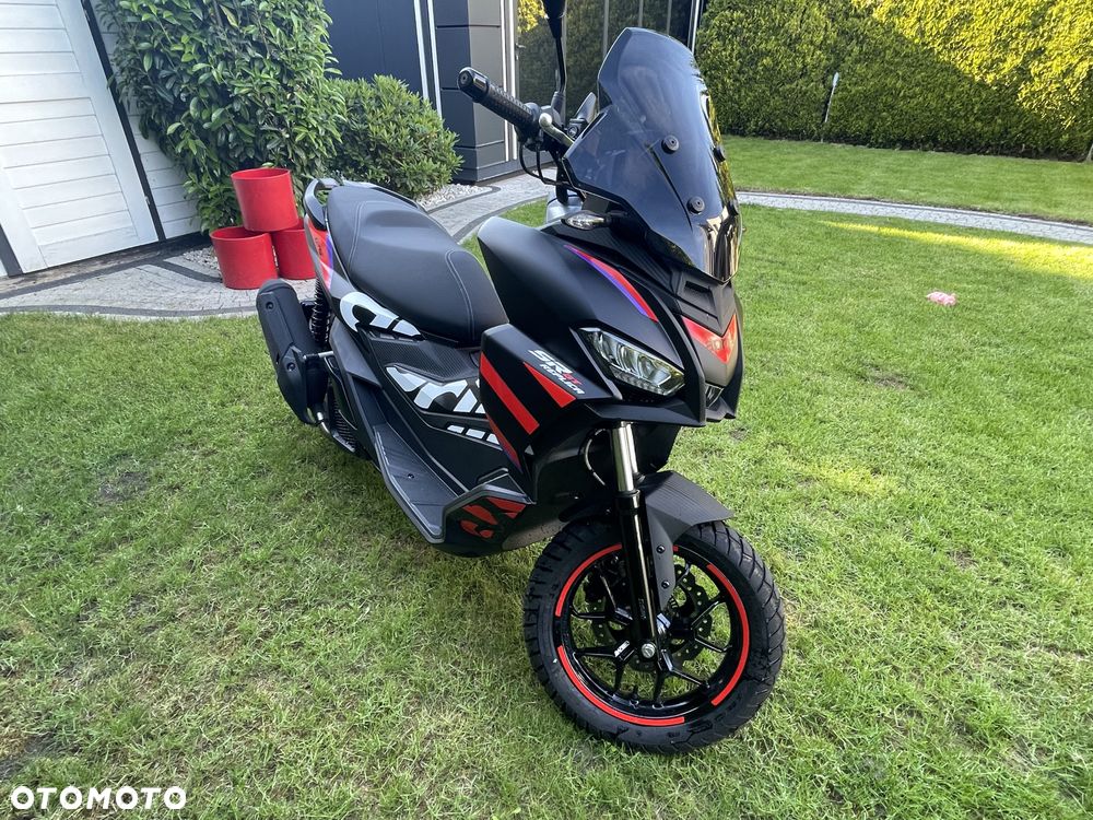 Aprilia SR - 8