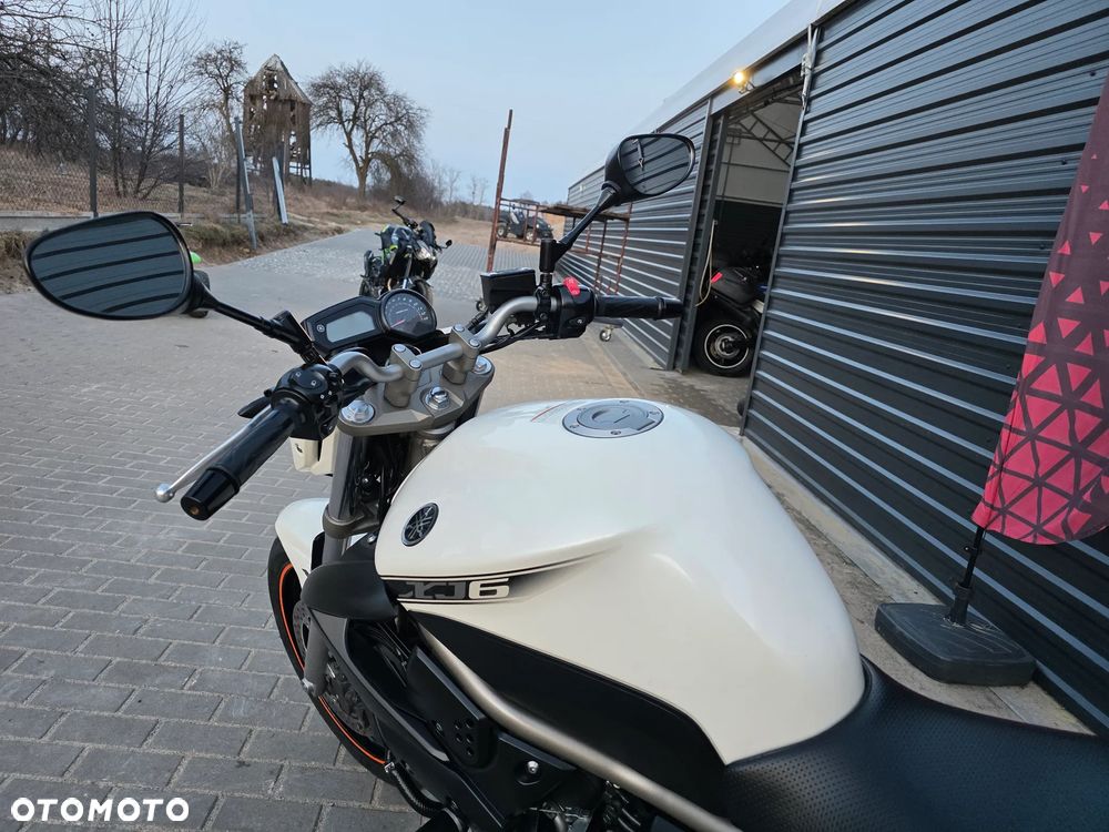 Yamaha XJ - 9
