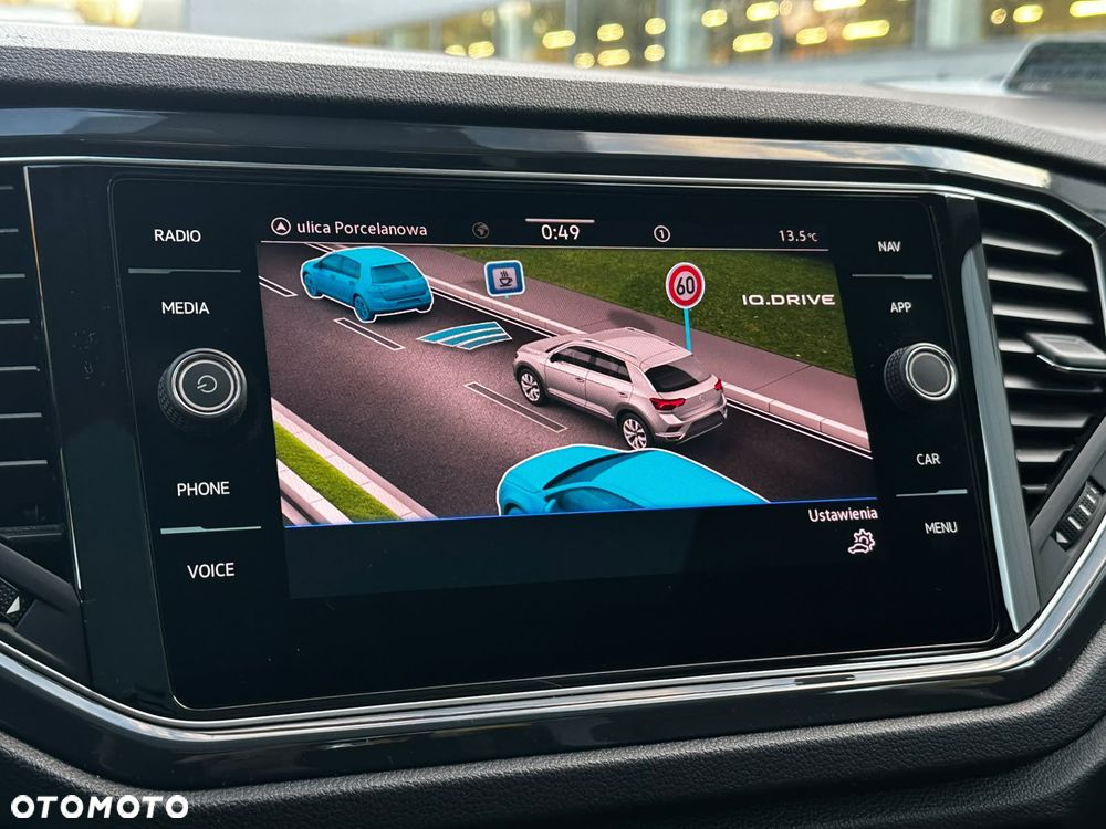 Volkswagen T-Roc 1.5 TSI ACT Premium - 25