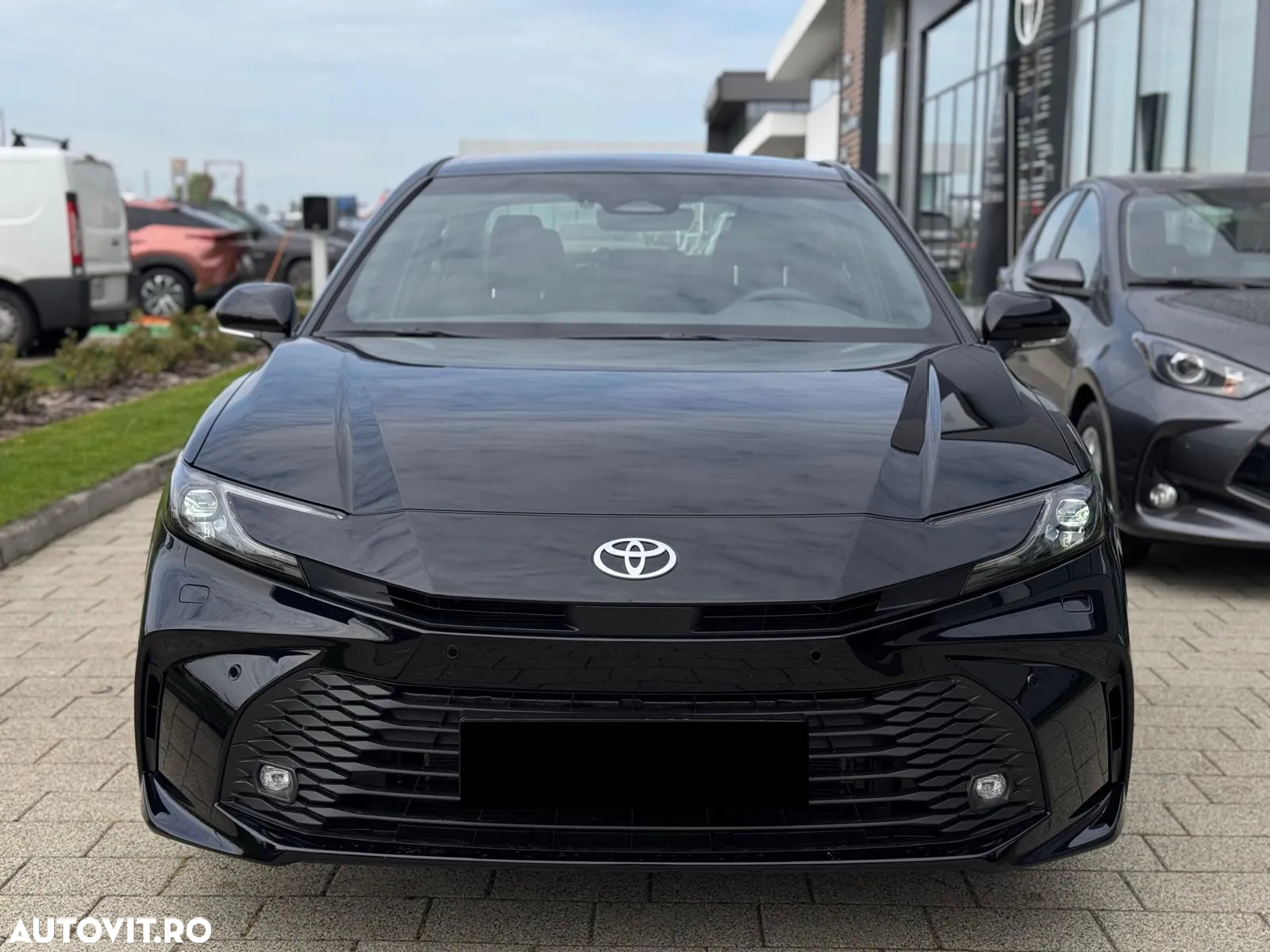 Toyota Camry 2.5 HEV Comfort - 3