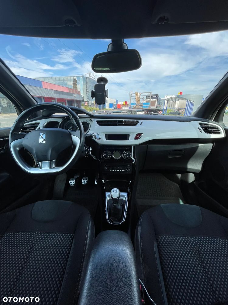 Citroën DS3 1.6 HDi SoChic - 8