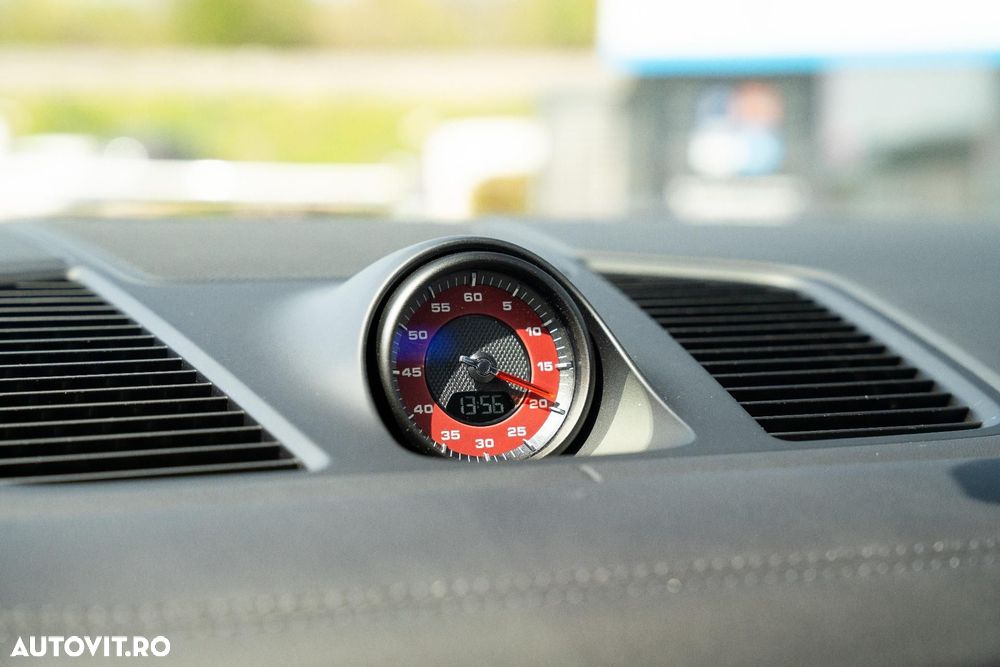 Porsche Cayenne Turbo - 21