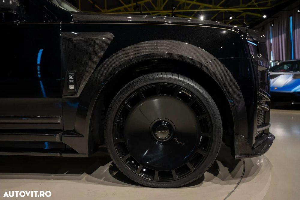Rolls-Royce Cullinan - 15