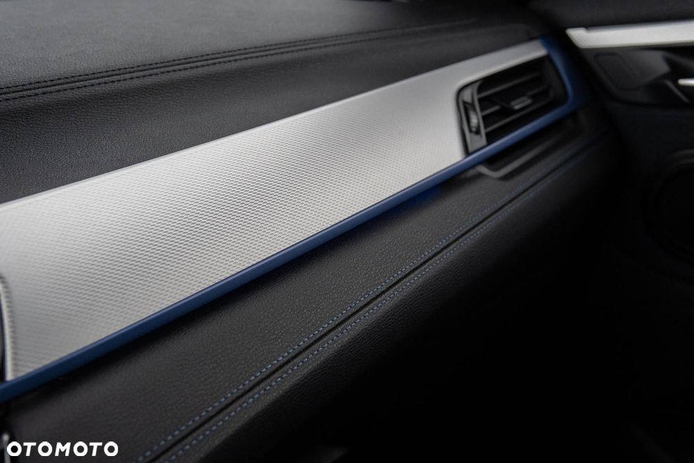 BMW X1 sDrive18d M Sport - 35