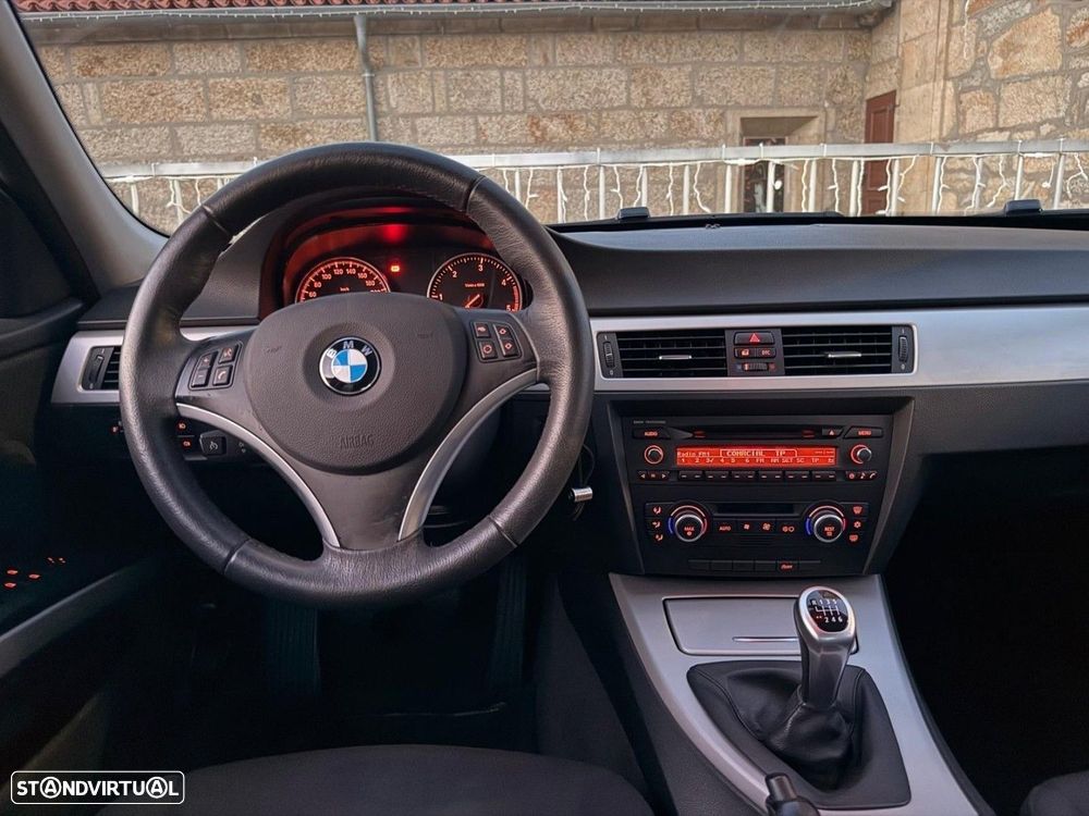 BMW 318 d - 9