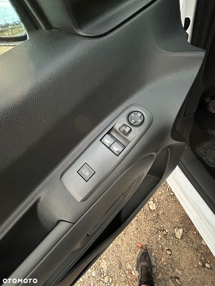 Opel Combo - 21