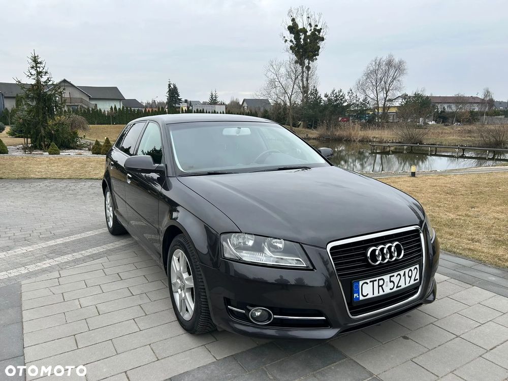 Audi A3 Sportback - 1