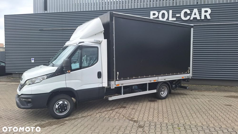 Iveco Daily 35C16 3.0 plandeka z windą - 2
