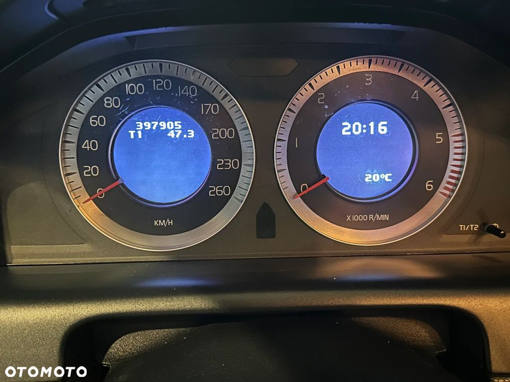 Volvo XC 60 D5 AWD Momentum - 12