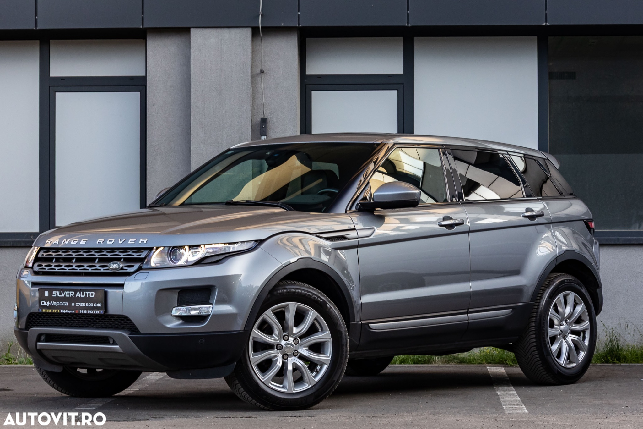 Land Rover Range Rover Evoque - 24