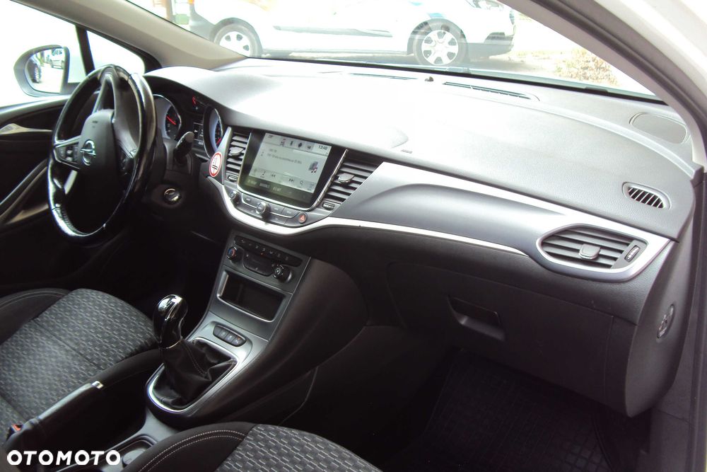 Opel Astra - 8