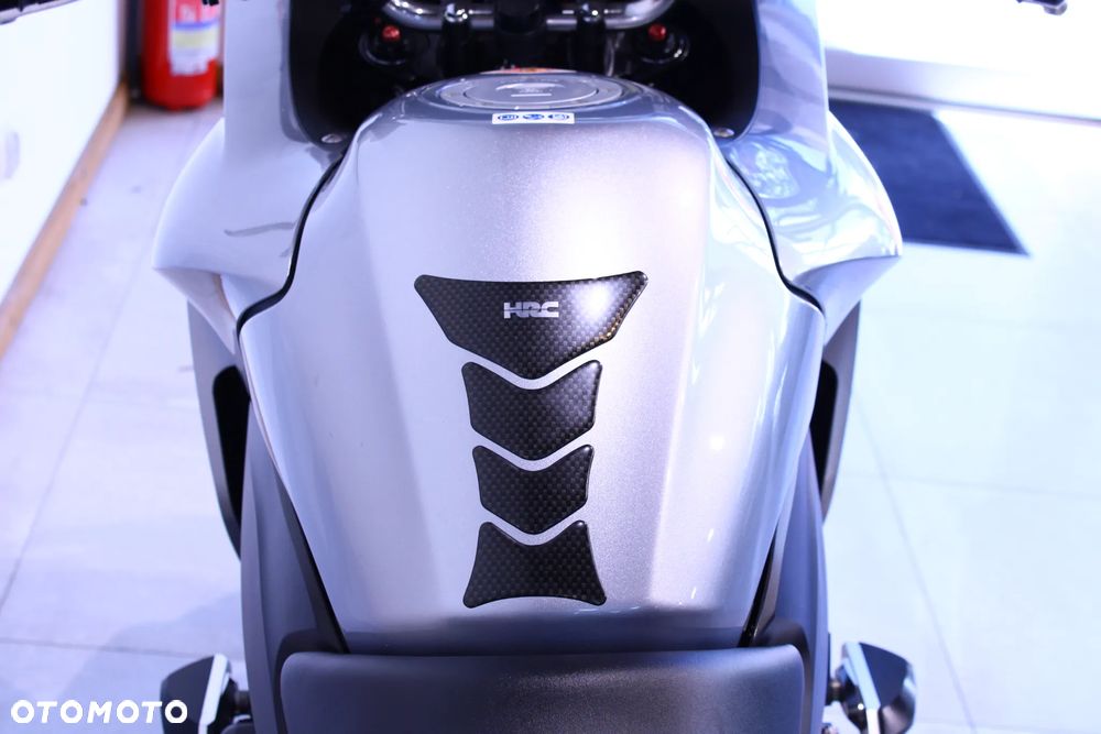 Honda CBF - 12