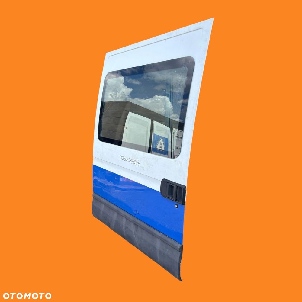 drzwi prawe przesuwne h2 szyba 142cm iveco daily 06-14 - 3