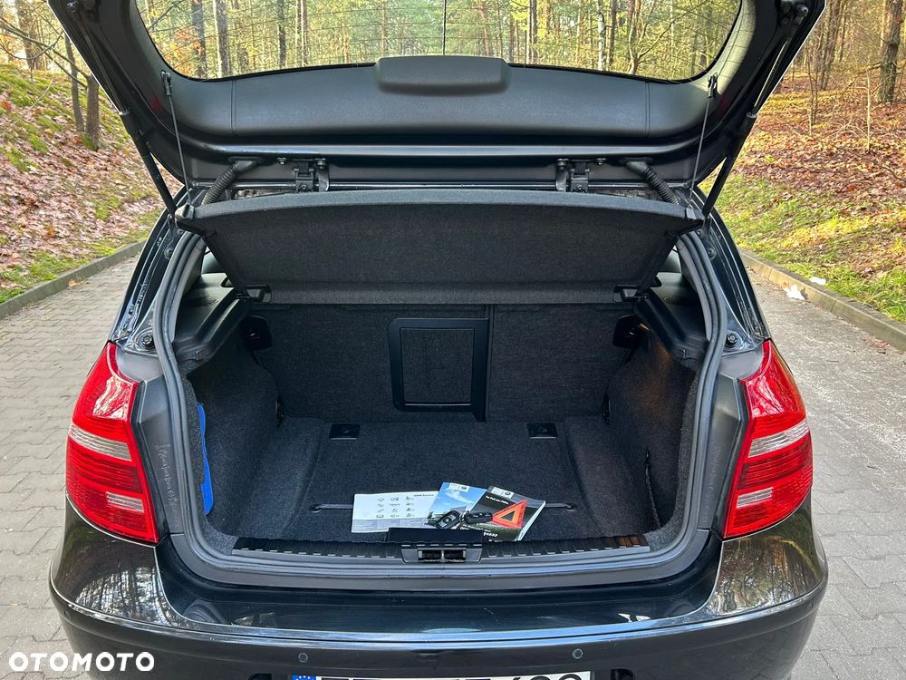 BMW Seria 1 118d DPF - 26