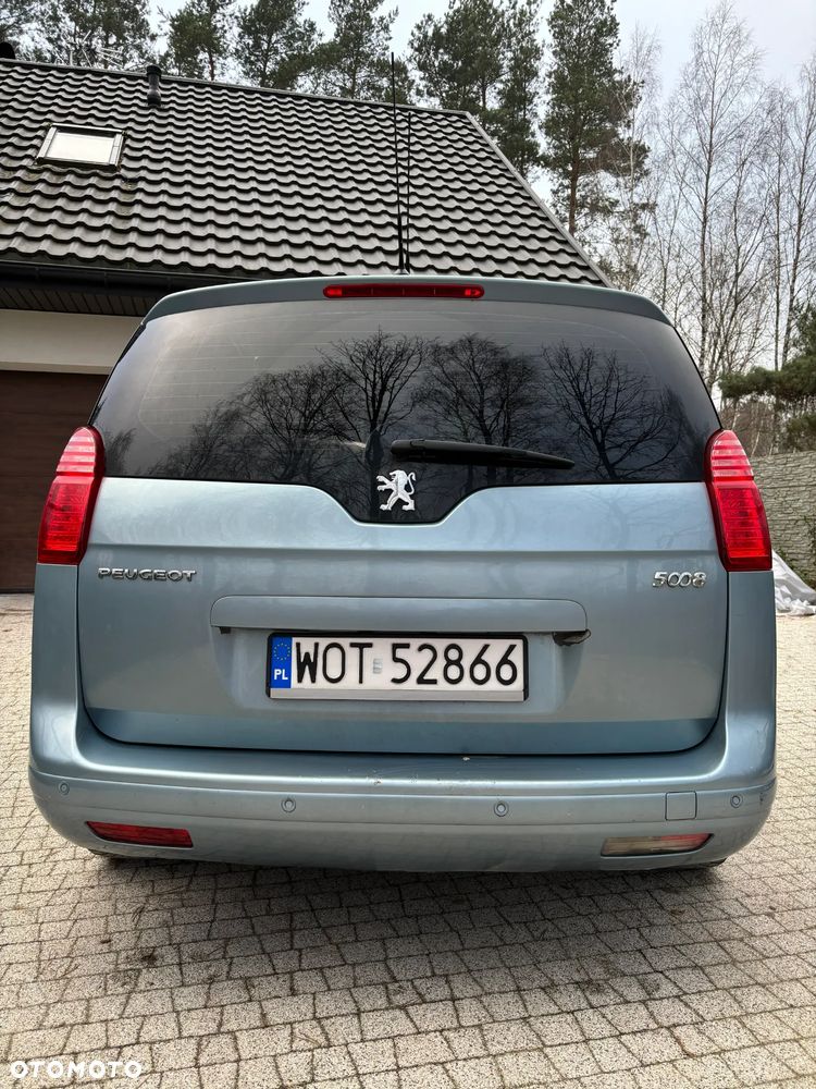 Peugeot 5008 - 11