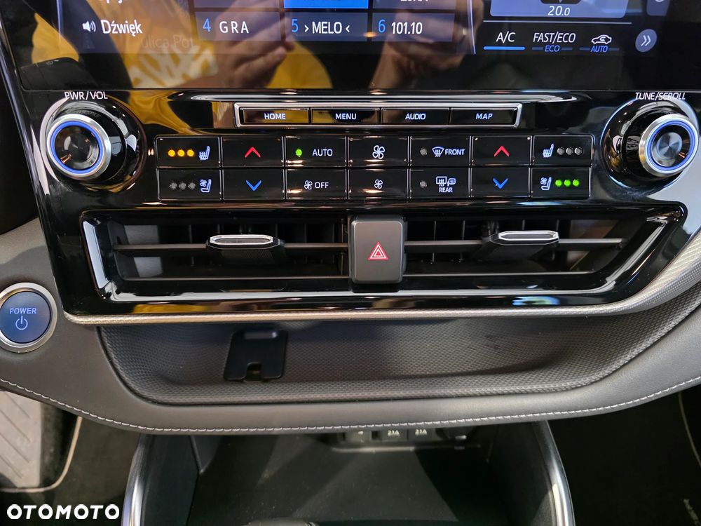 Toyota Highlander 2.5 Hybrid Executive - 29