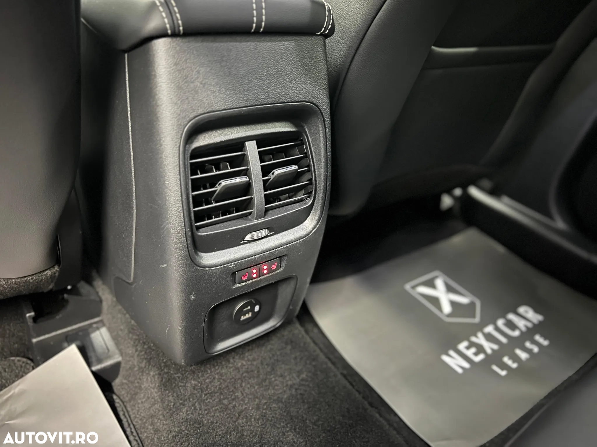 Ford Kuga - 27