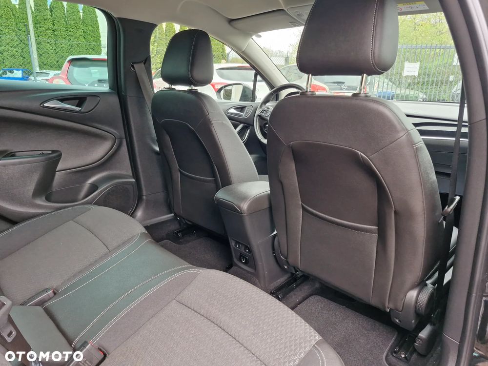Opel Astra 1.4 Turbo Business - 20
