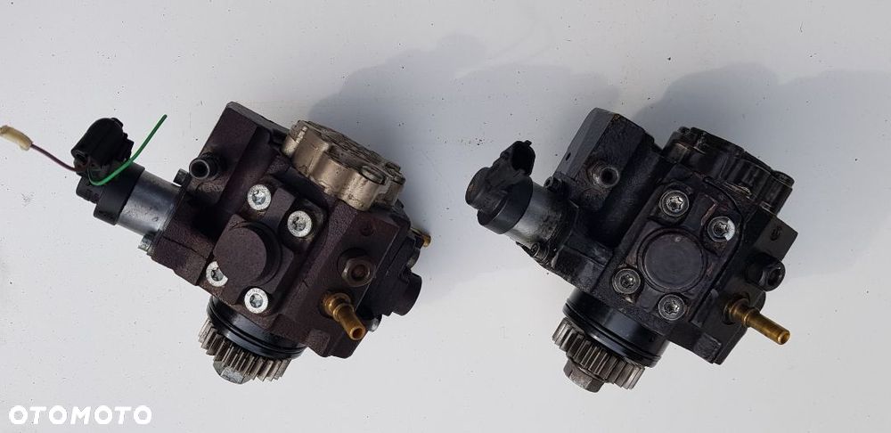Pompa wtryskowa CR Master III 2,3 DCi M9T nr 0445010205 lub 8201024002
