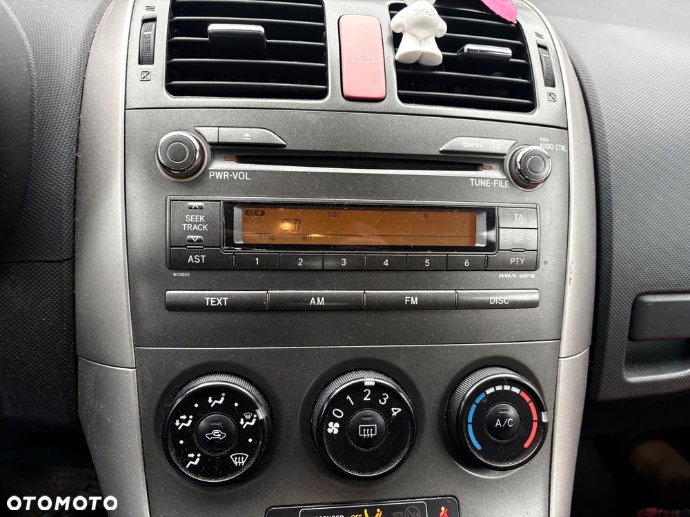 Toyota Auris 1.6 VVT-i Luna - 6