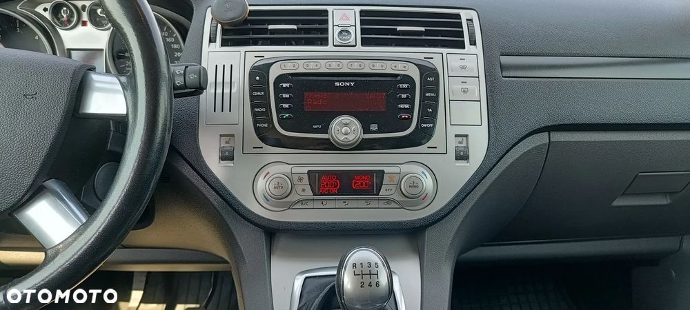 Ford Kuga 2.0 TDCi 4x4 Champions Edition - 19