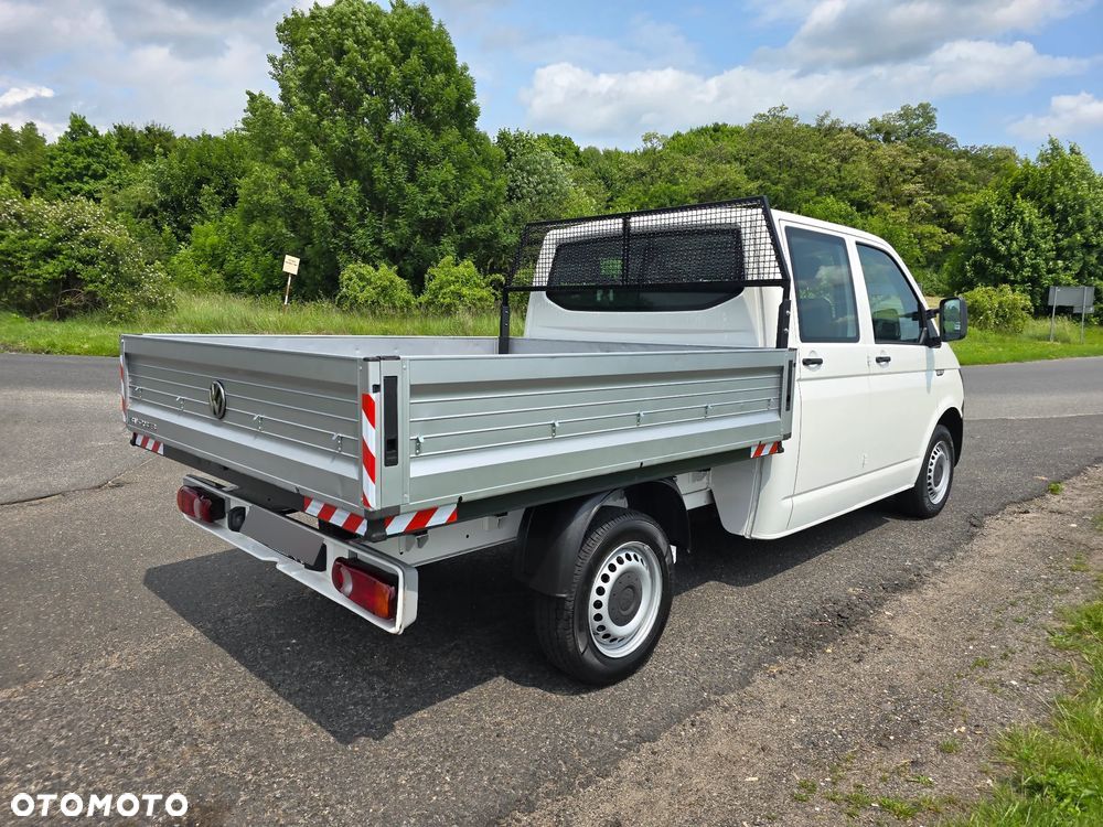 Volkswagen Transporter - 1