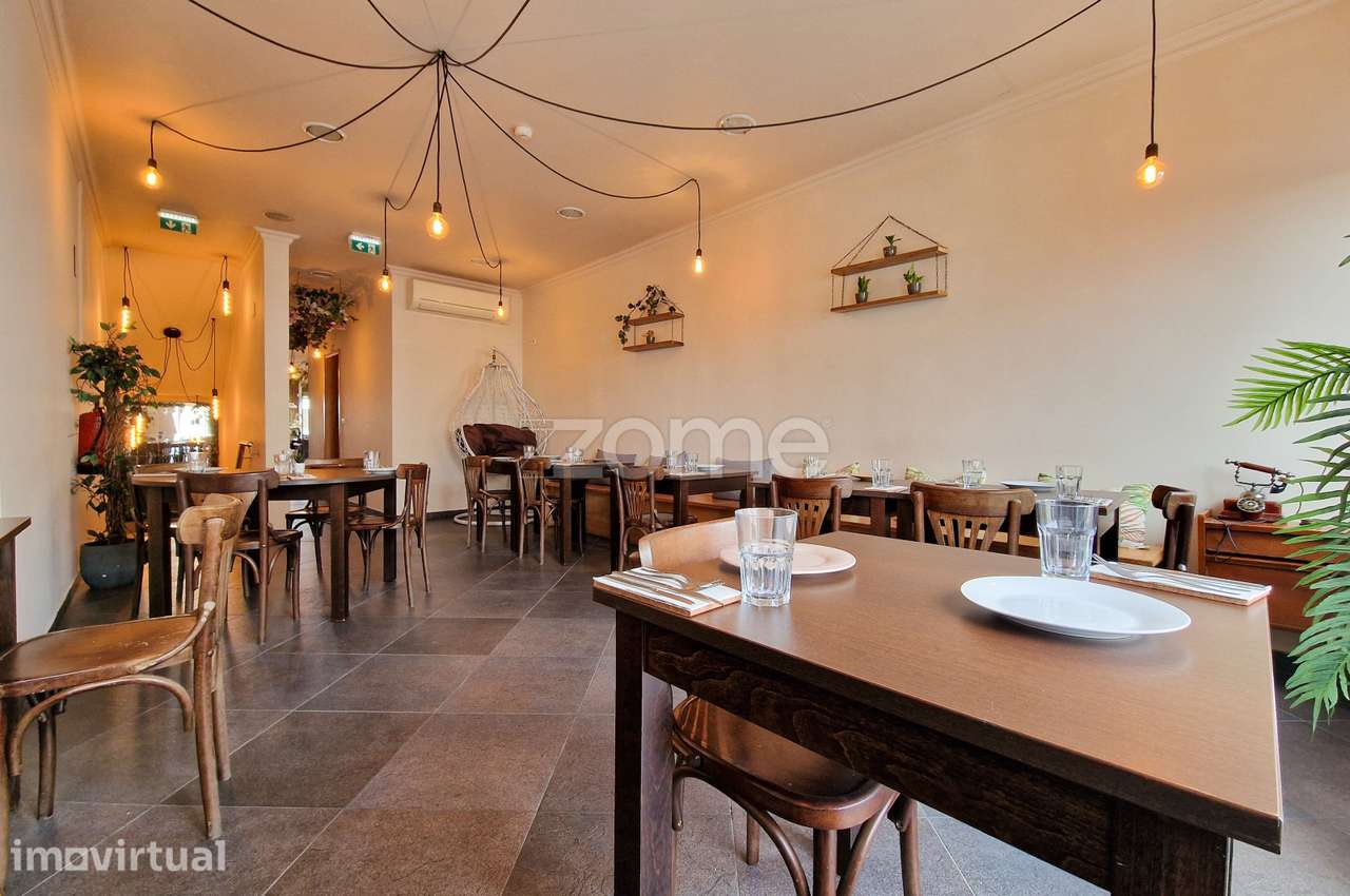 Restaurante Equipado no Centro de Ponta Delgada – Investimento