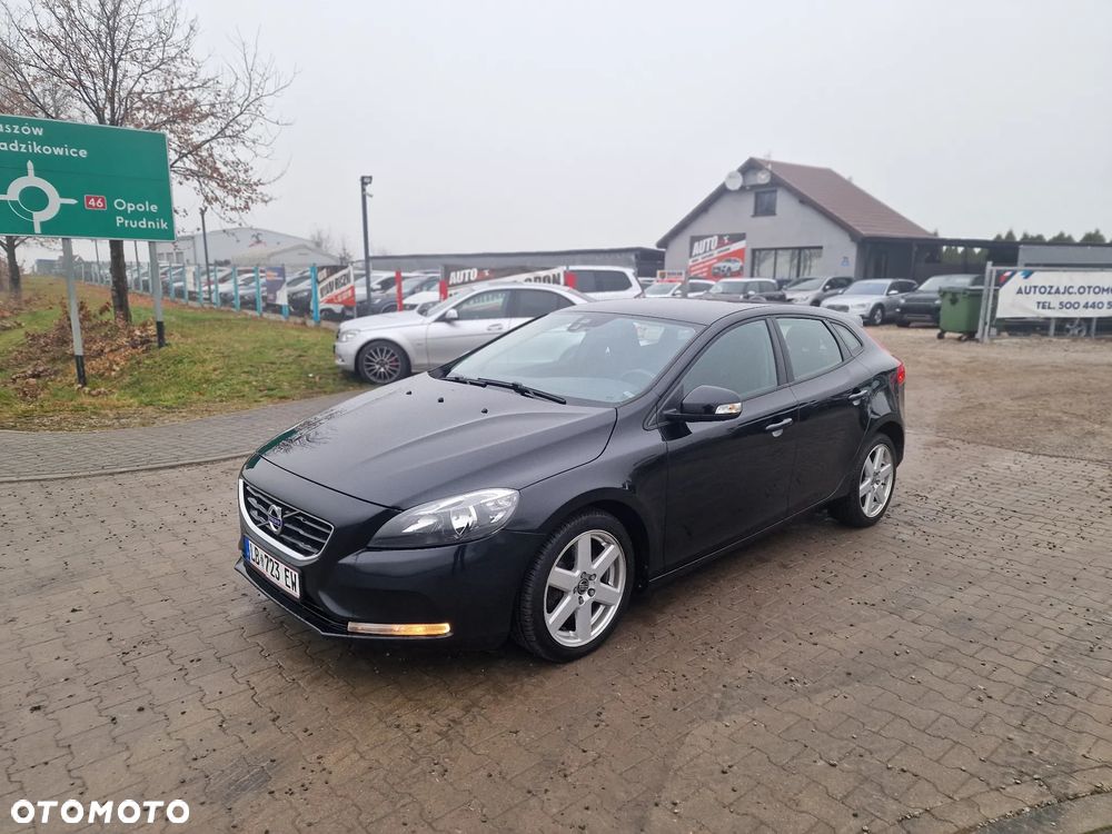 Volvo V40 D3 Geartronic Momentum - 2
