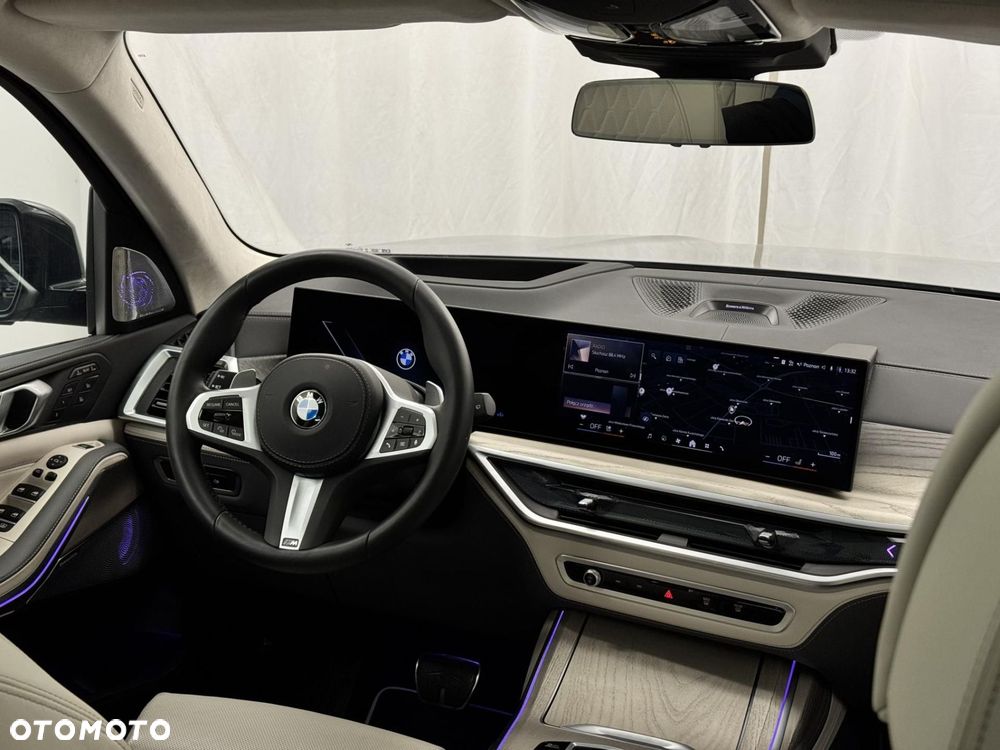 BMW X7 - 23