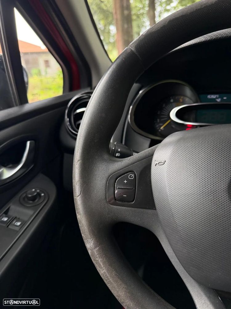 Renault Clio Sport Tourer - 16