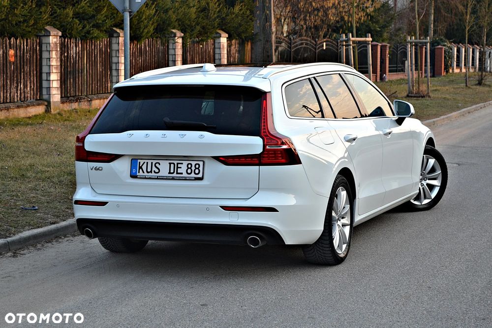Volvo V60 D4 Geartronic Summum - 13